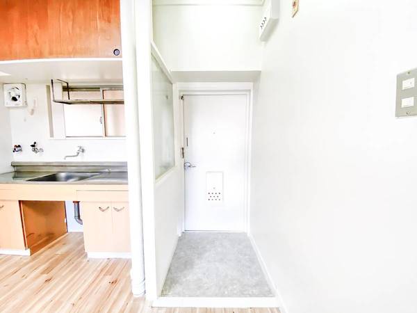 玄関　モデルルームの写真です