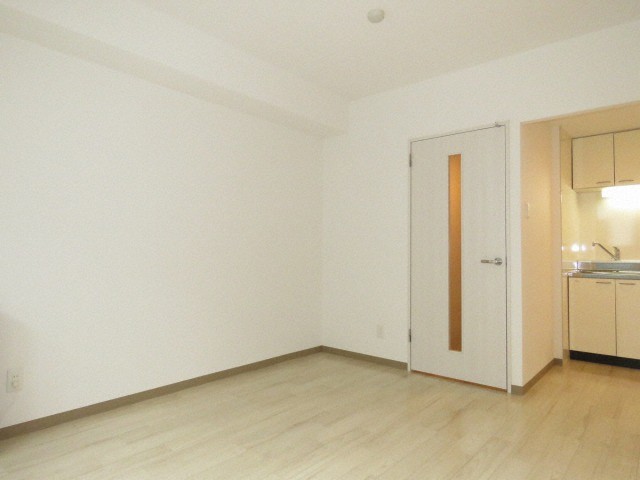 居室・リビング　★市電・地下鉄徒歩アクセス可の好立地♪★経済的な都市ガス！