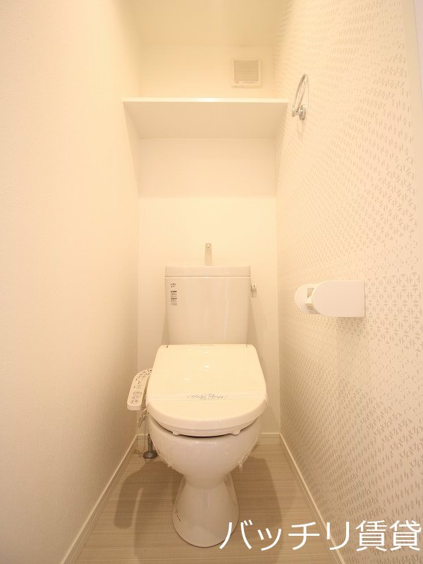 トイレ　同型タイプの為、現状を優先致します。