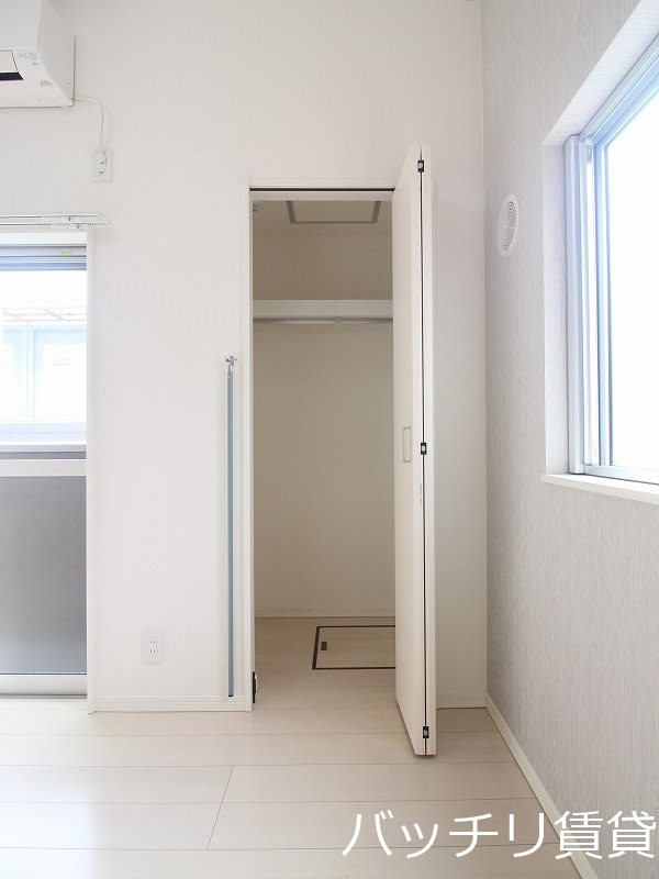 収納　同型タイプの為、現状を優先致します。