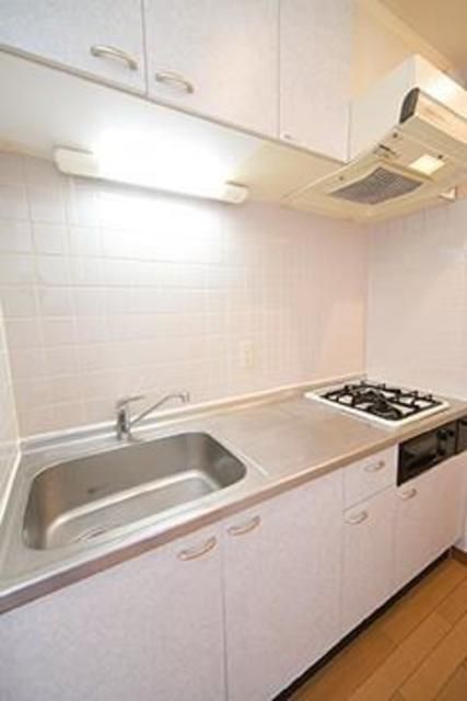 キッチン　※写真は同タイプ住戸です。