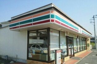 コンビニ　セブンイレブン木更津請西東２丁（コンビニ）まで350m