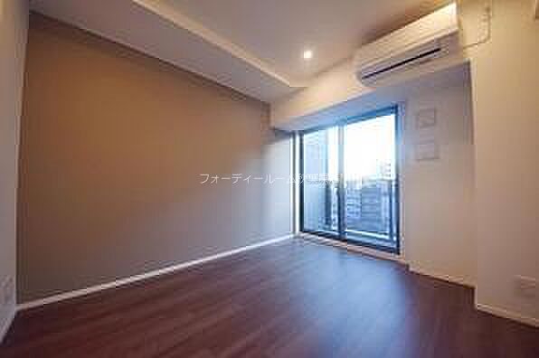 居室・リビング　別号室参考写真