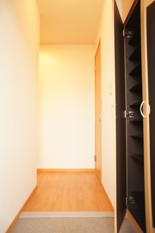 玄関　図面と現状に相違がある場合には現状を優先