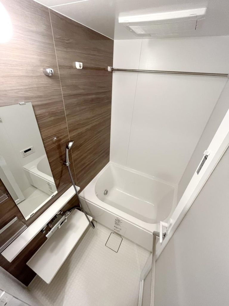 バス・シャワールーム　バス