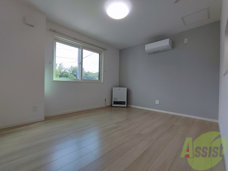 居室・リビング　広くてキレイなお部屋が広がっていて、充実した生活が送れそう。