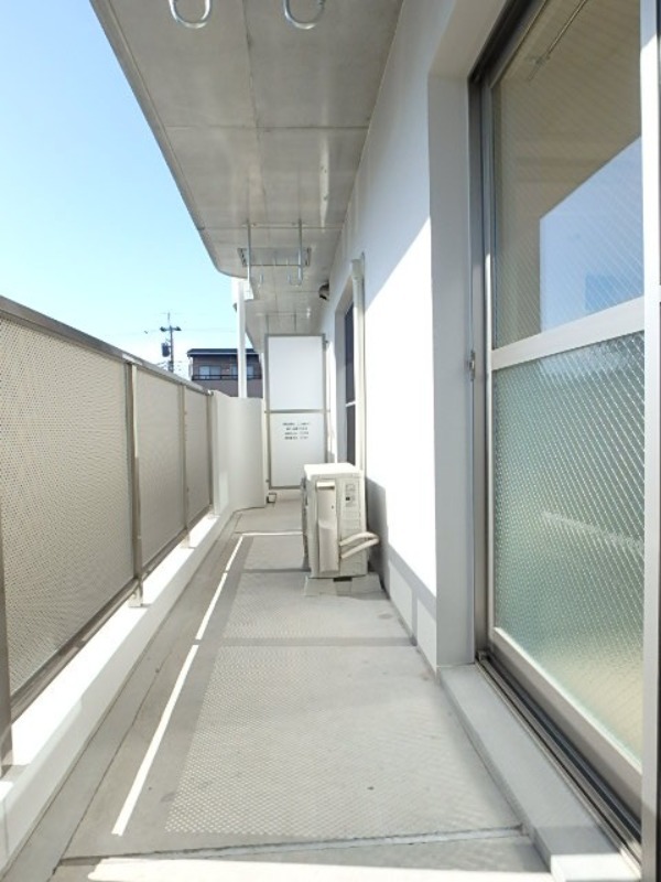 バルコニー　図面と現状に相違がある場合には現状を優先