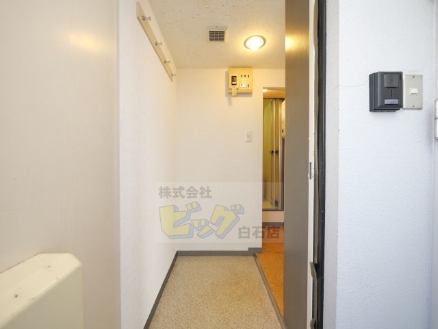 玄関　広々とした玄関です♪