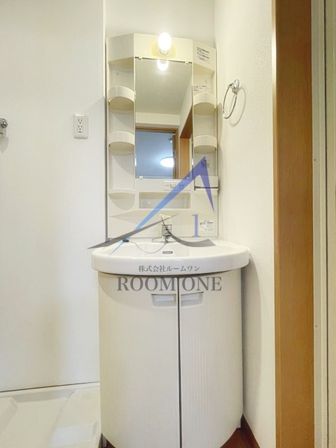 洗面設備　洗面台です。