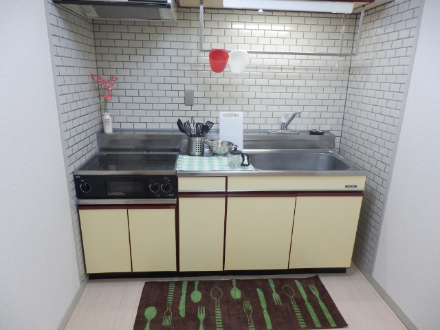 キッチン　同タイプ別部屋写真（２０２号）