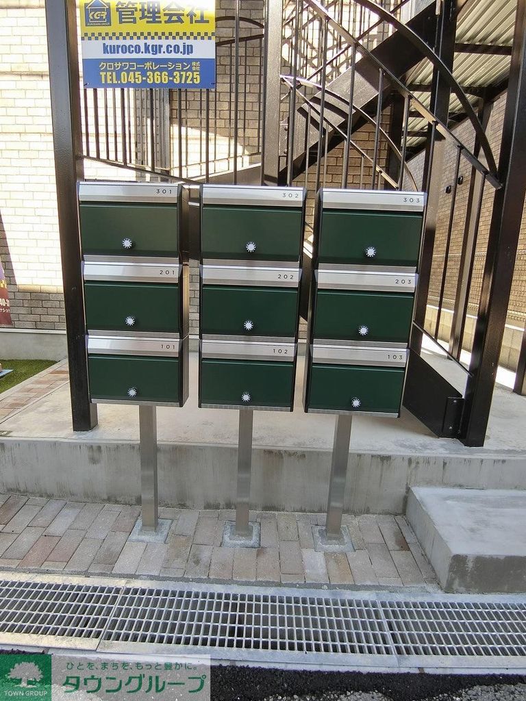 収納　収納たっぷりクローゼット付！