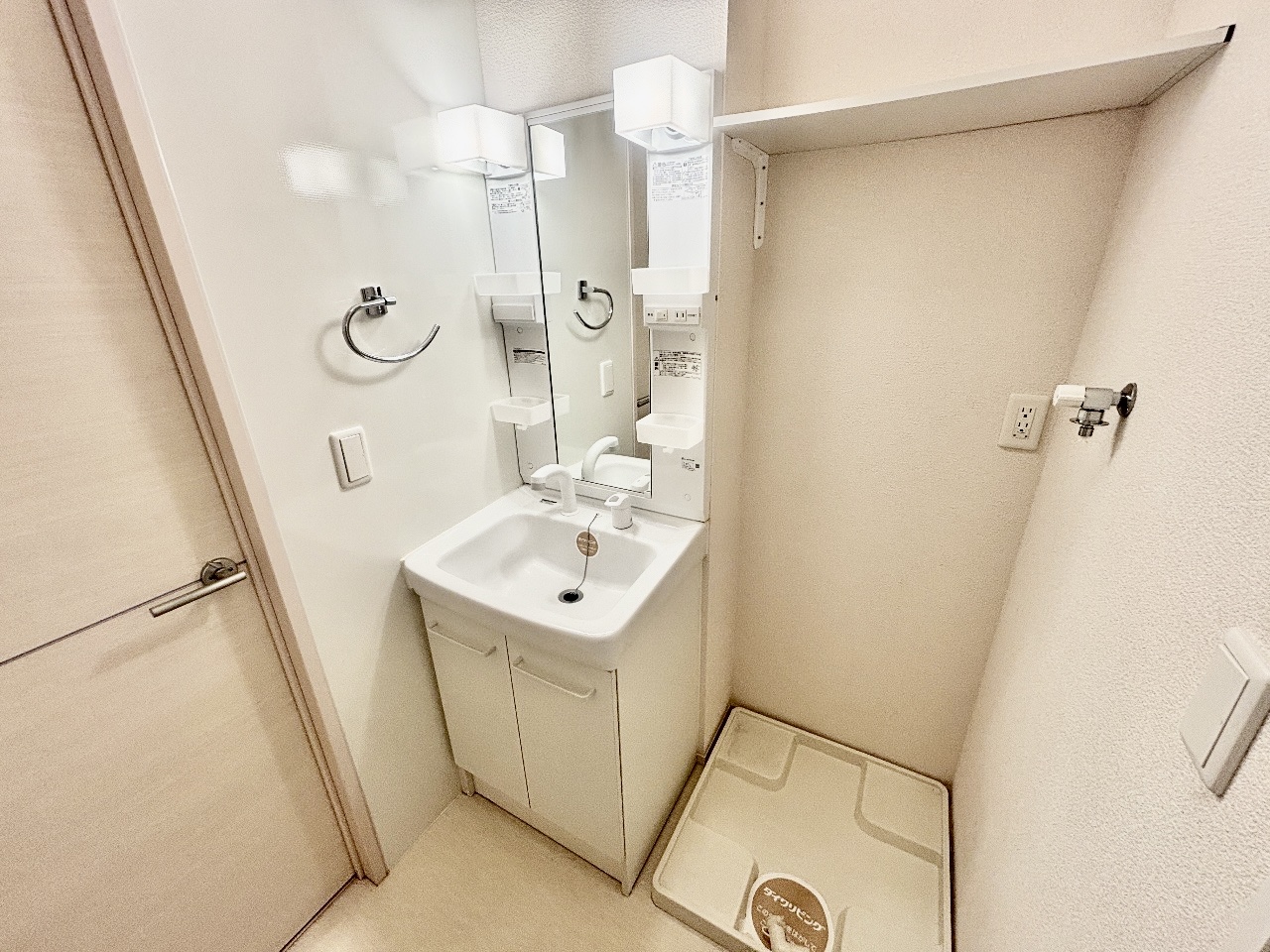 洗面設備　洗面部分・洗髪洗面化粧台＆洗濯機置場あり♪※同物件参考写真