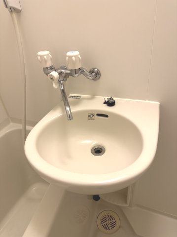 洗面設備　類似物件の写真となります。※イメージ、現状優先。