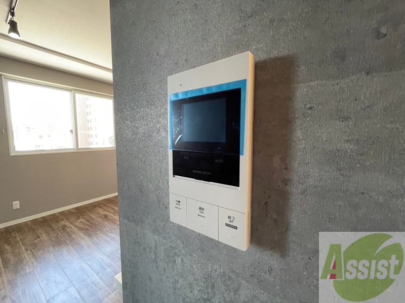 セキュリティ　ＴＶモニター付インターホンです。来客者の顔が見えるので安心！