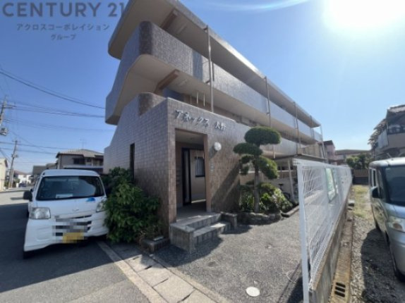 建物外観　駐車場あります♪