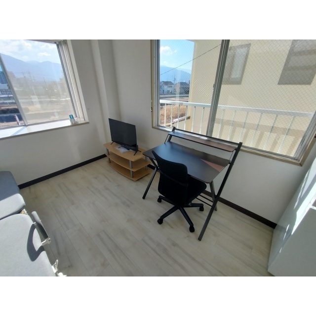 居室・リビング　家具家電は賃料に含まれておりません