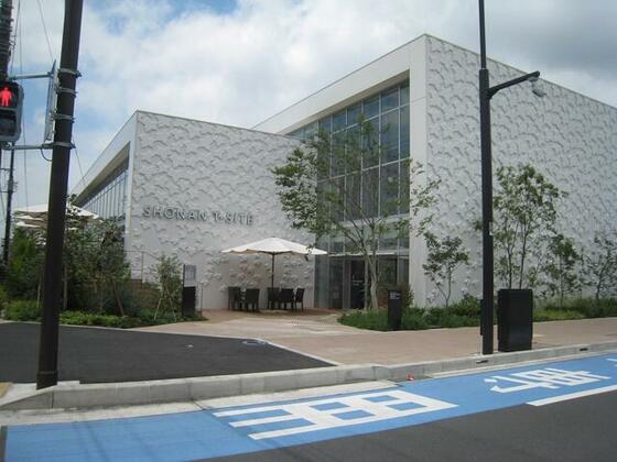 ショッピングセンター　湘南Ｔ－ＳＩＴＥ（ショッピングセンター）まで275m