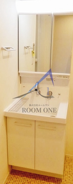 洗面設備　洗面台です。