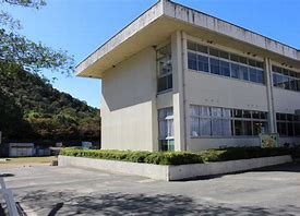 小学校　たつの市立神部小学校（小学校）まで2000m