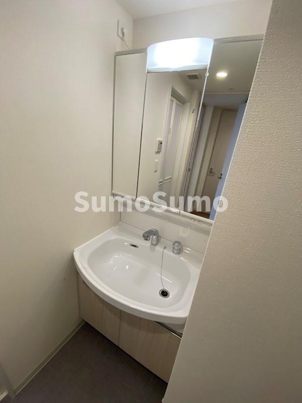 洗面設備　朝の身支度には欠かせない独立洗面化粧台