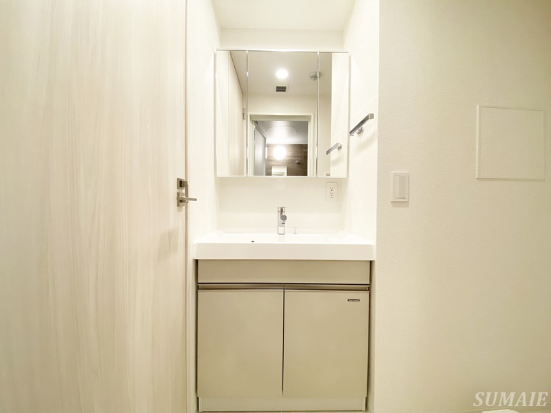 洗面設備　独立洗面台です☆