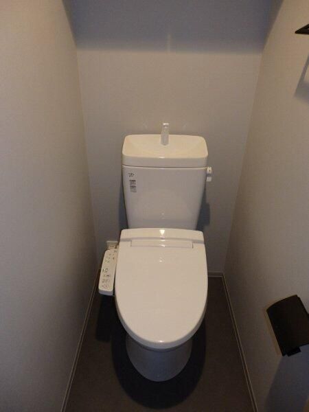 トイレ　落ち着いたトイレです