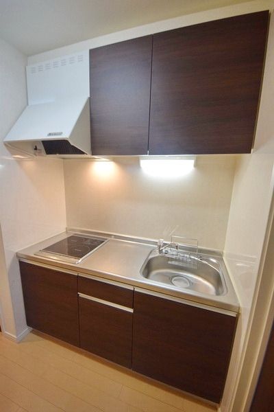 キッチン　★ＩＨシステムキッチンは掃除がしやすいですよ★