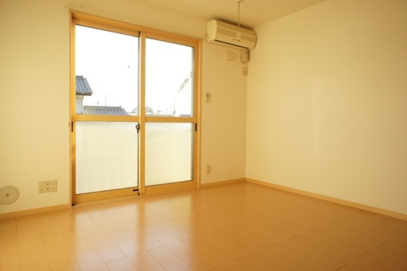 居室・リビング　図面と現状に相違がある場合には現状を優先