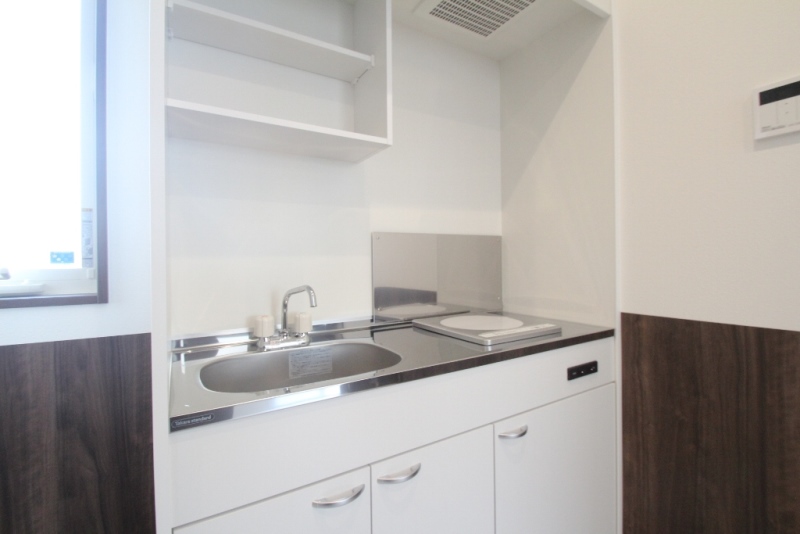 その他設備　IHクッキングヒーター付き