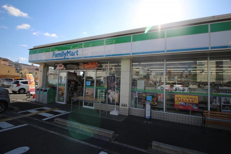 コンビニ　ファミリーマート 放出東店（コンビニ）まで901m