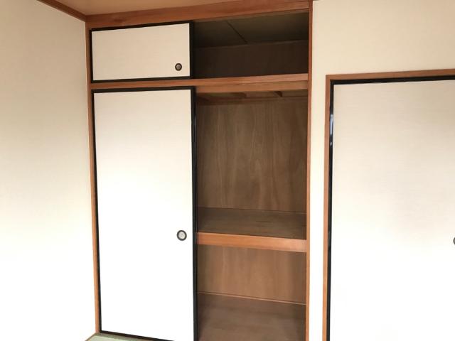 収納　押入れ