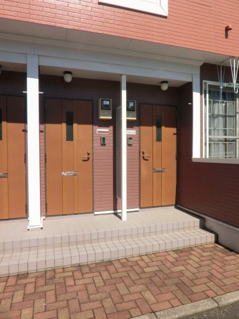 エントランス　オシャレな入り口ですね