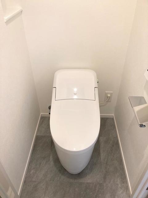 トイレ　※写真は同タイプ住戸です。