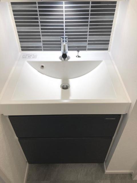 洗面設備　※写真は同タイプ住戸です。