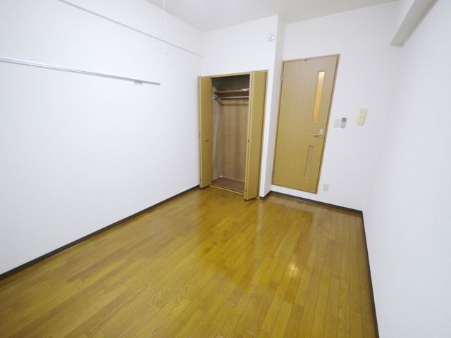 居室・リビング　★フローリングの綺麗なリビングです★