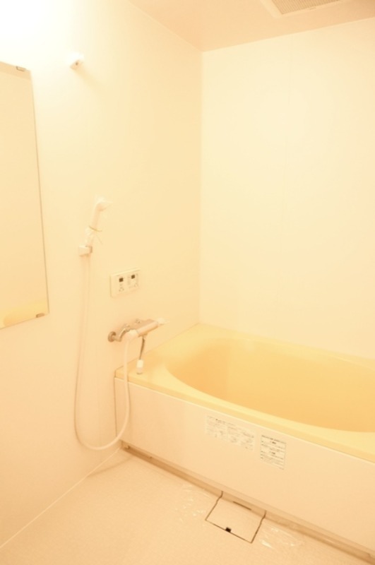 バス・シャワールーム　図面と現状に相違がある場合には現状を優先