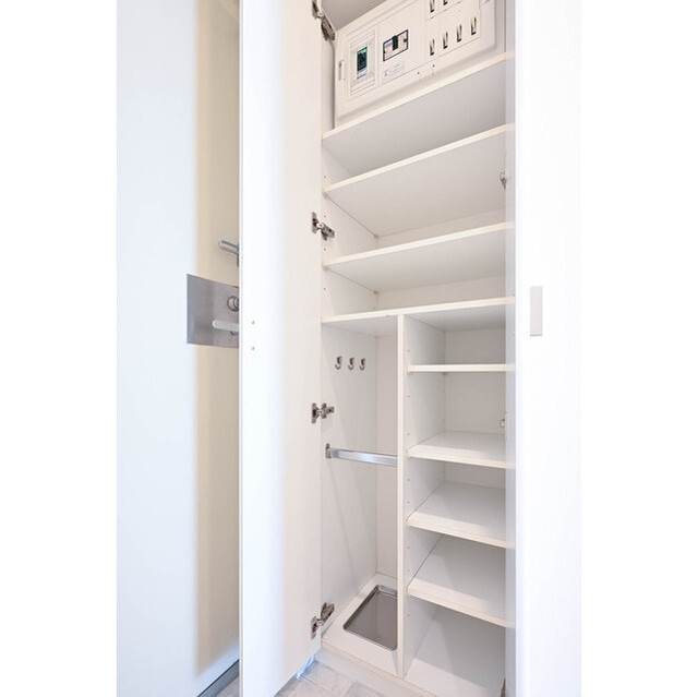 収納　シューズボックス