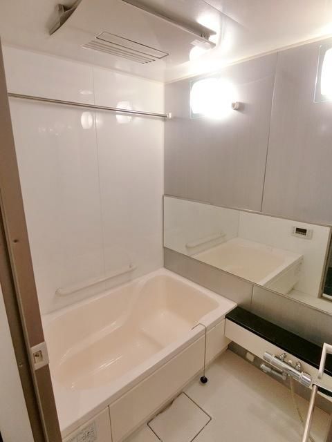 バス・シャワールーム　☆広いお風呂☆