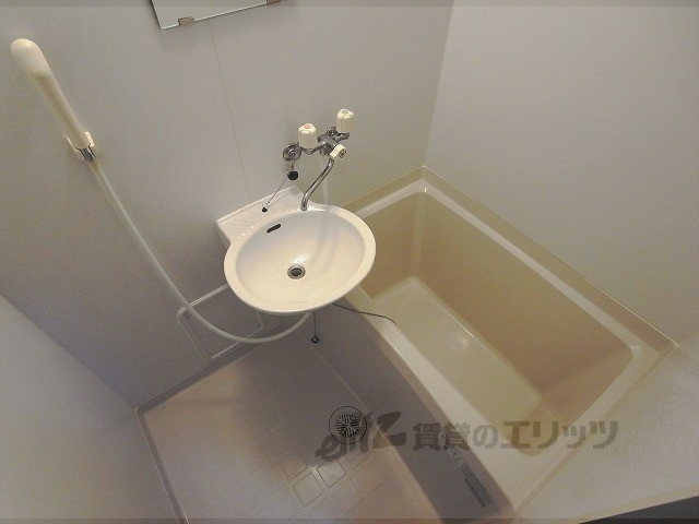 バス・シャワールーム　バス