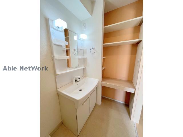 洗面設備　類似タイプ