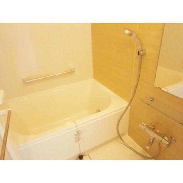 バス・シャワールーム　※写真は同タイプ住戸です。