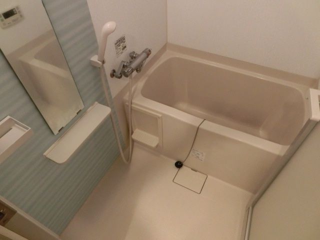 バス・シャワールーム　バスルーム