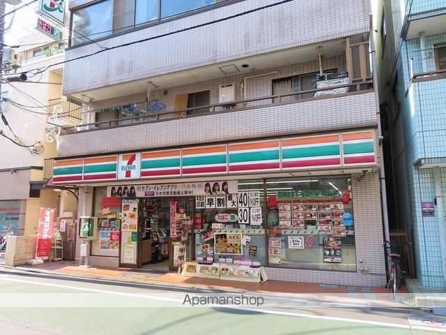 コンビニ　セブンイレブン（コンビニ）まで135m
