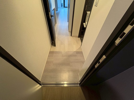 玄関　※別部屋の写真です