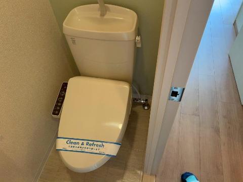 トイレ　トイレ