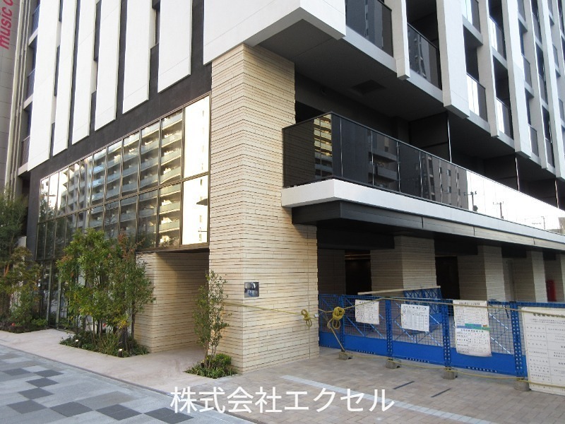 建物外観　３月完成予定の新築です。