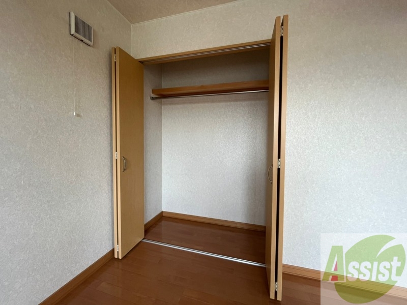 収納　収納もバッチリあるのでお部屋が片付きますよ！