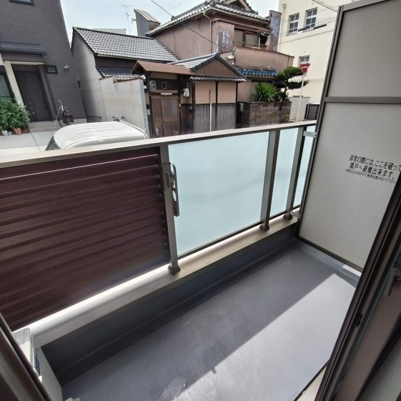 バルコニー　F asecia Irifi