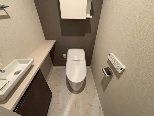 トイレ　リュミエール千種