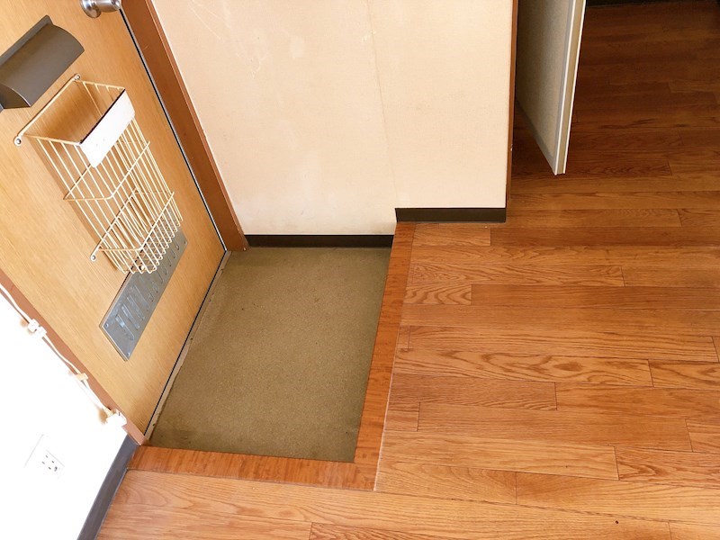 玄関　別部屋参照　※反転あり